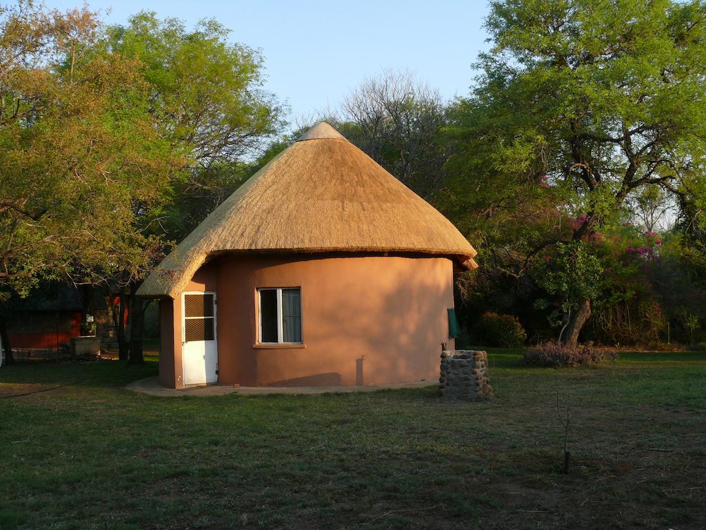 Amanzimlotzi Riverside Bush Camp Hoedspruit Ruang foto